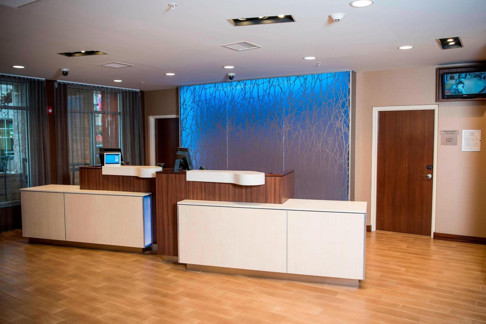 Fairfield Inn & Suites By Marriott Cincinnati Uptown/University Area Экстерьер фото