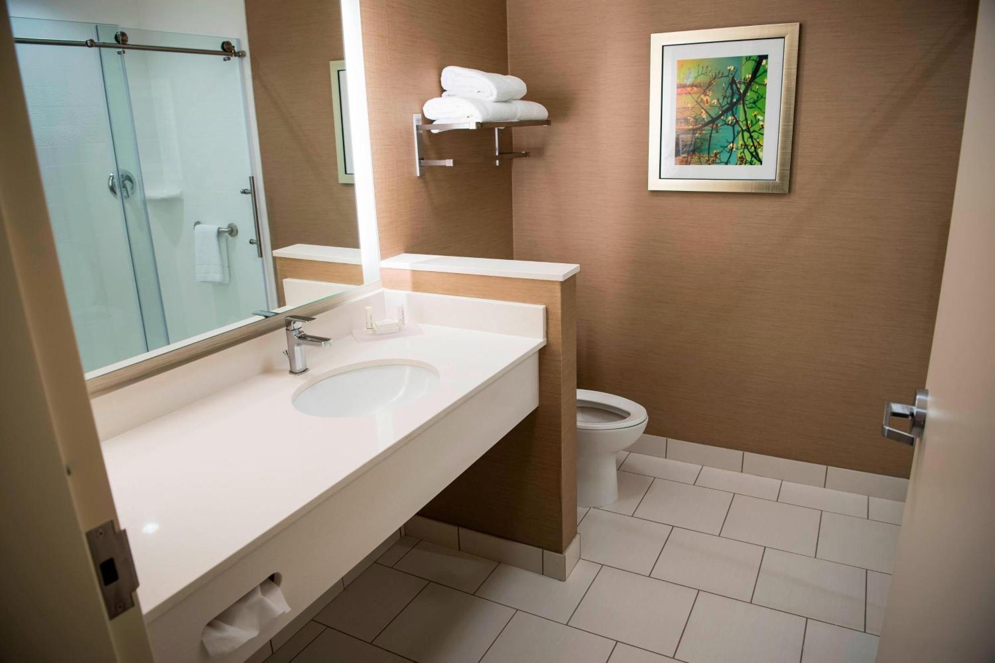Fairfield Inn & Suites By Marriott Cincinnati Uptown/University Area Экстерьер фото